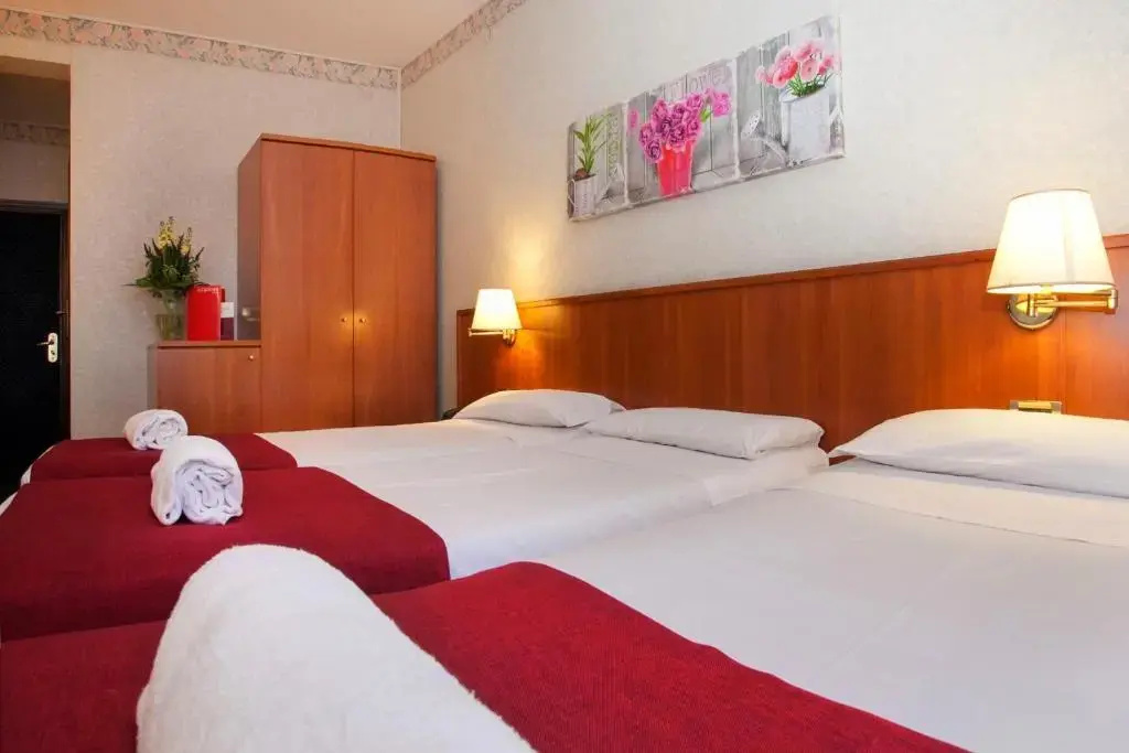 Triple room