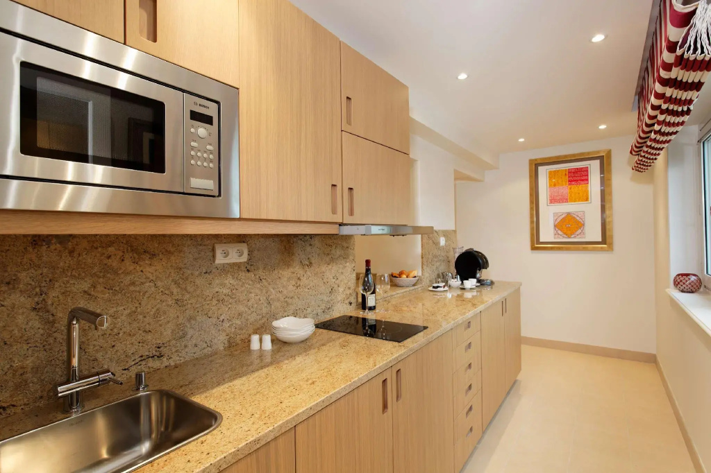 Twin Suite, sofa and twin beds room photo 1