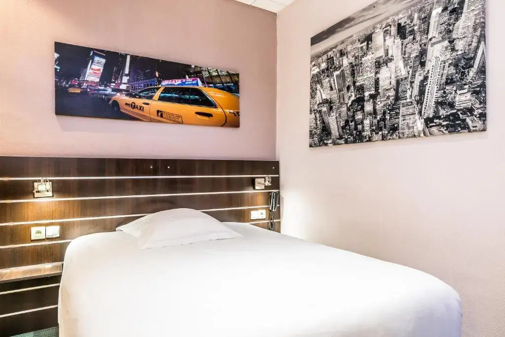 Superior Double room (full double bed)