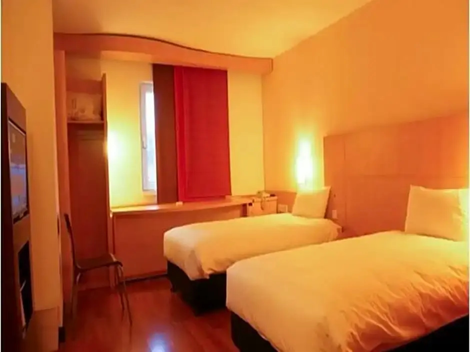 Standard Double room (twin beds)