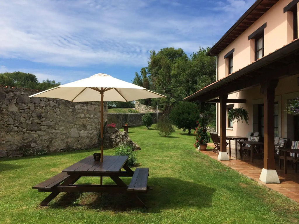 Hotel Rural El Texeu