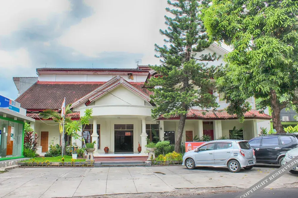 艾里龙目岛马塔兰塞拉帕朗教育 58 号酒店(Airy Mataram Selaparang Pendidikan 58 Lombok)