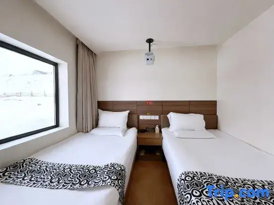Standard Double room (twin beds)
