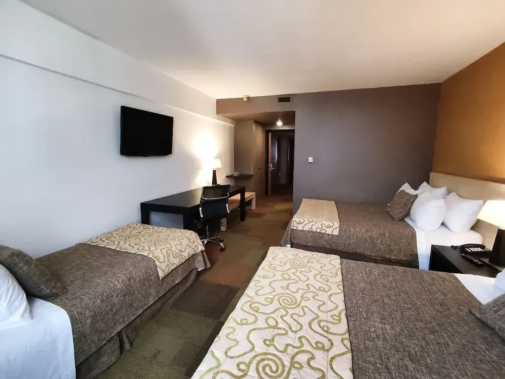 Superior Triple room