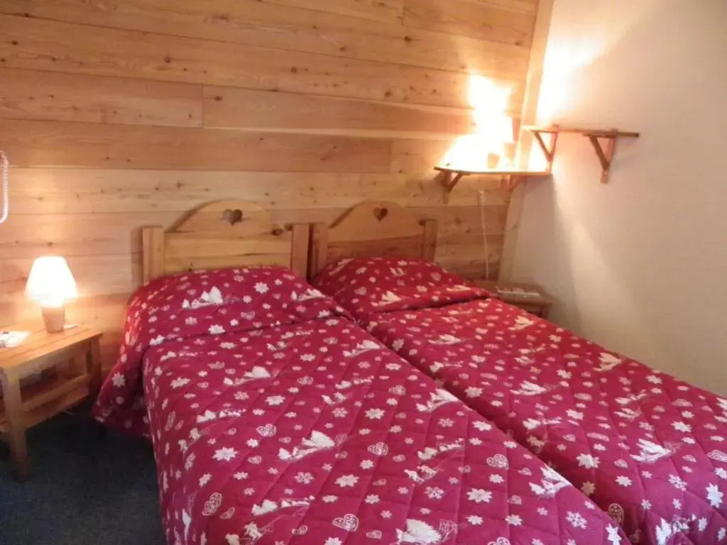 Standard Double room (twin beds)