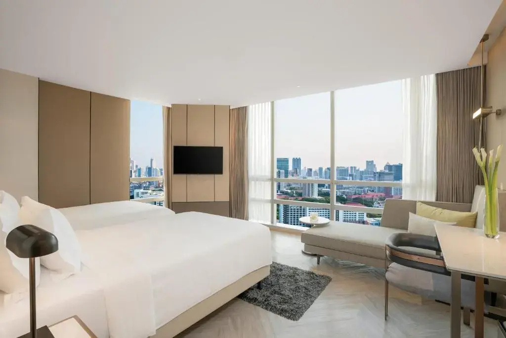 Grand Deluxe Corner Double room (twin beds)