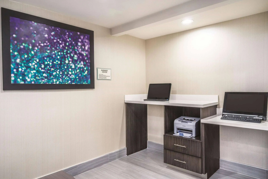 La Quinta Inn & Suites by Wyndham Loudon - Général