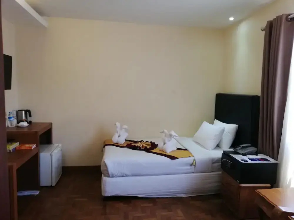 Economy room