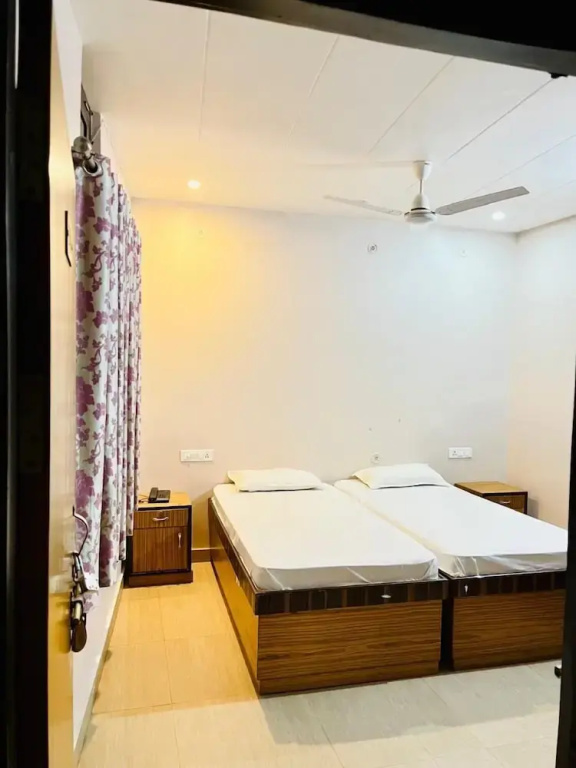 Krishna guest house