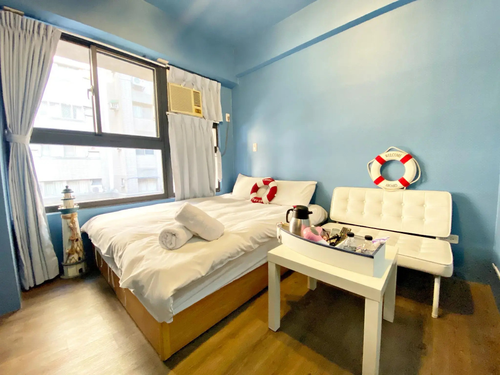 Standard Double room (full double bed)
