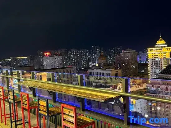 Yunjing High-Rise Hotel (Harbin Zhongyang Dajie Suofeiya Cathedral)