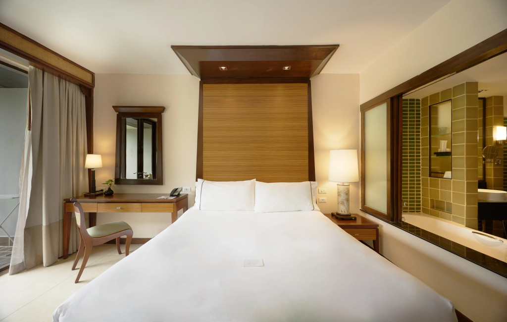 Tropical Deluxe Double room Garden View (full double bed)