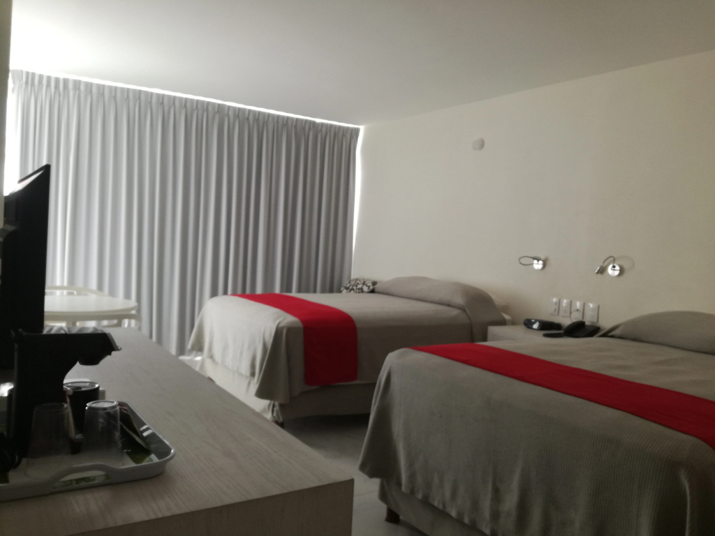 We Hotel Acapulco — 3