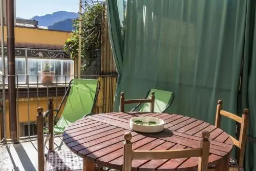 Balcony & Terrace