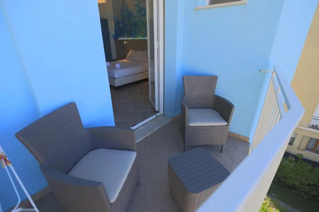 Balcony & Terrace