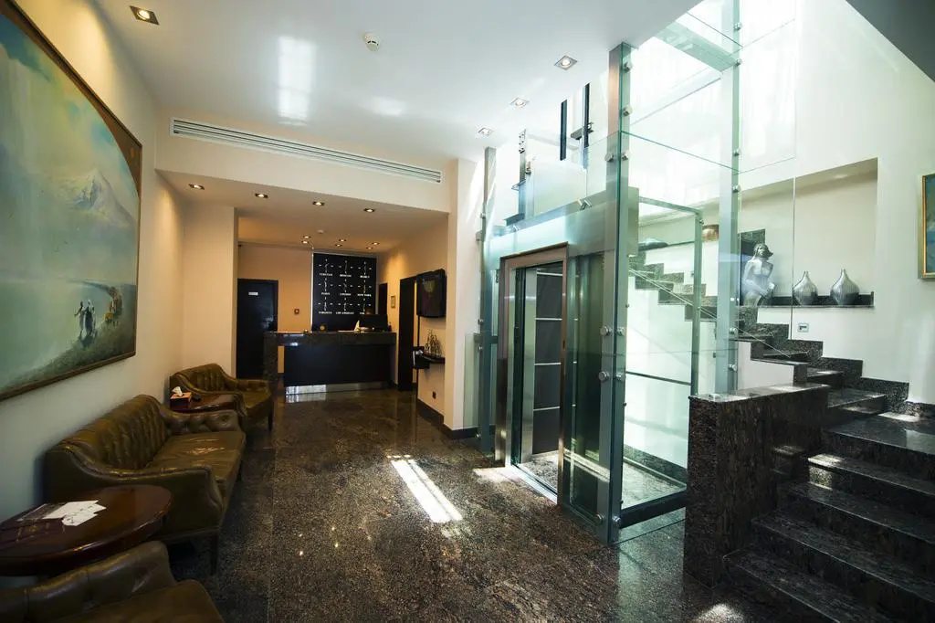 Hotel photo 12