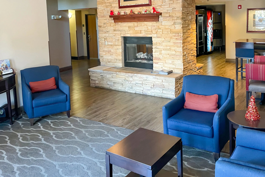 Comfort Inn & Suites Albuquerque Downtown - фото 2