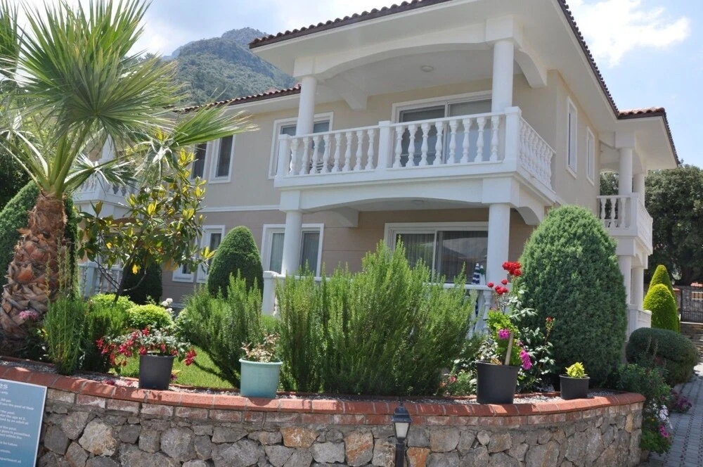 Thera Apart 1 by Angel Rentals