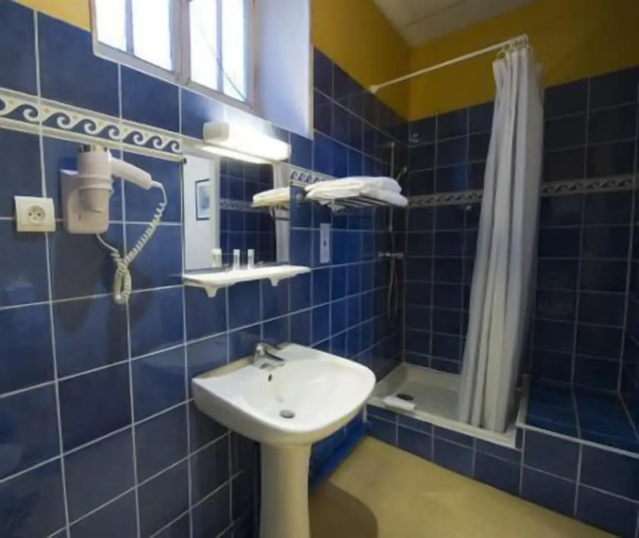 Classic Double room (full double bed)