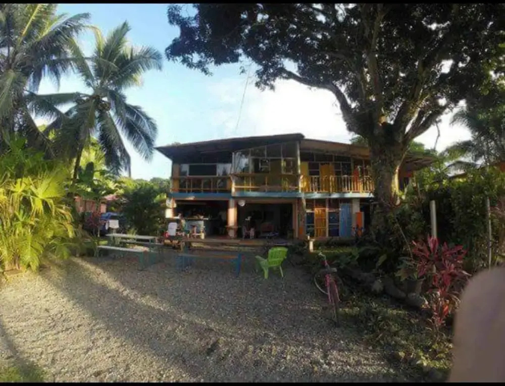 Beachfront manzanillo hotel - Hostel