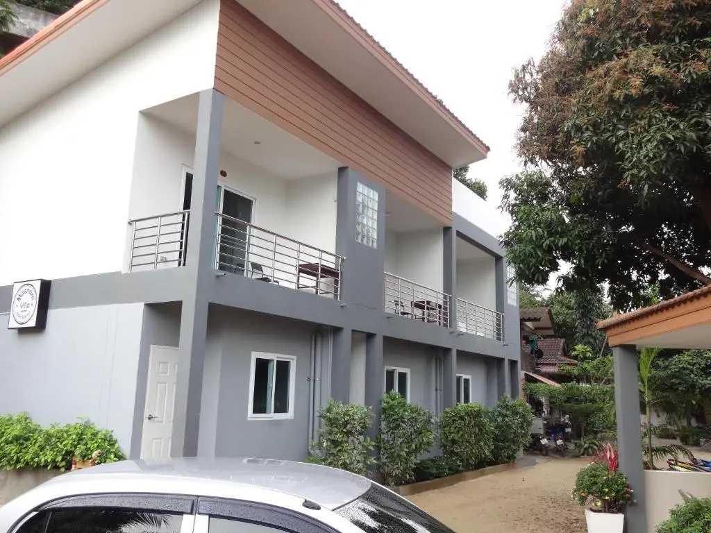 Standard Double room with balcony (full double bed)