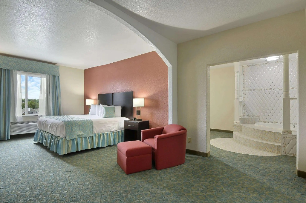 Double Suite (full double bed)