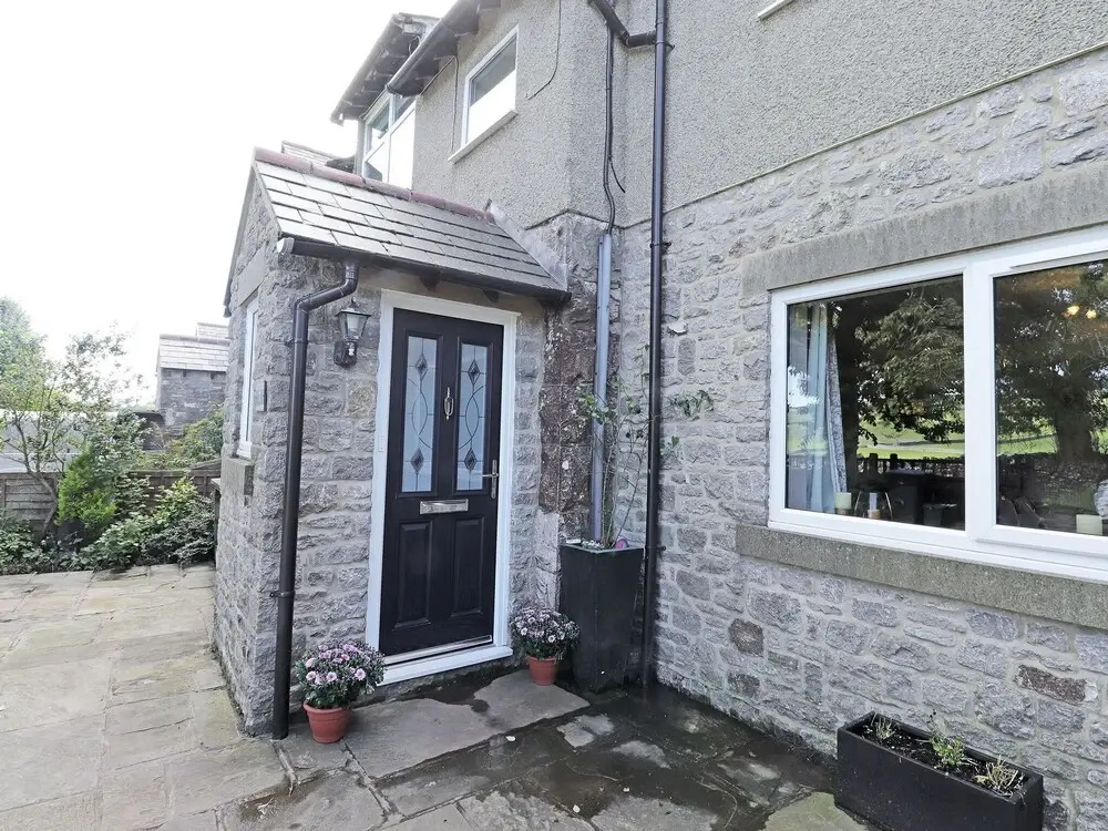 Отель Luxury Holiday Home In Alsop-En-Le-Dale With Garden в Алсоп-эн-ле-Дейл
