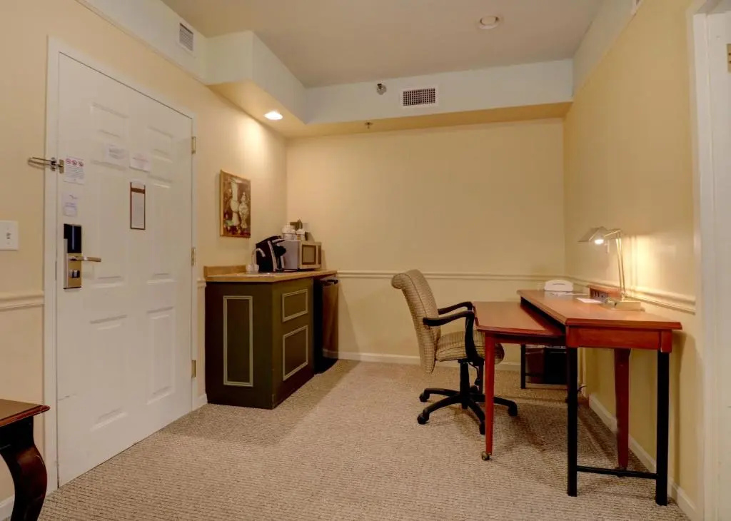 Quadruple Suite