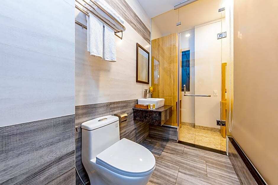 Одноместный номер Standard двуспальная кровать в Gold Coast Nha Trang