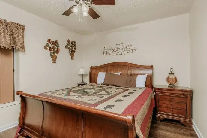 Whispering Pines by Jackson Mountain Rentals
