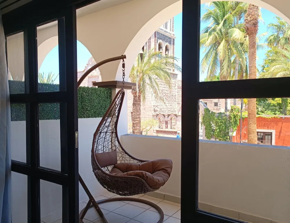 Balcony & Terrace