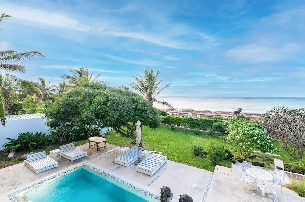 Amani Beachfront Villa by YourHost - фото 17