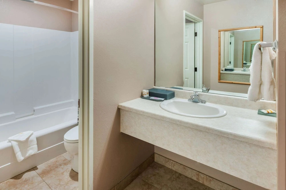 La Quinta Inn & Suites by Wyndham Belgrade - Bozeman Airport - Chambres