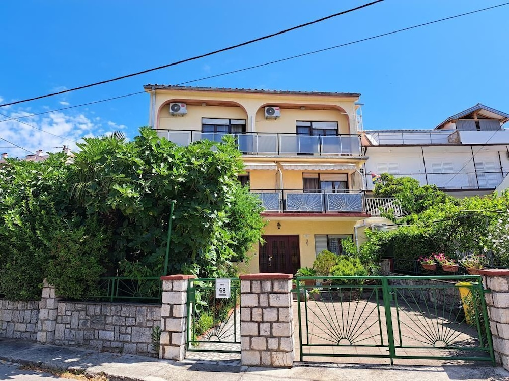 Apartments Izabela