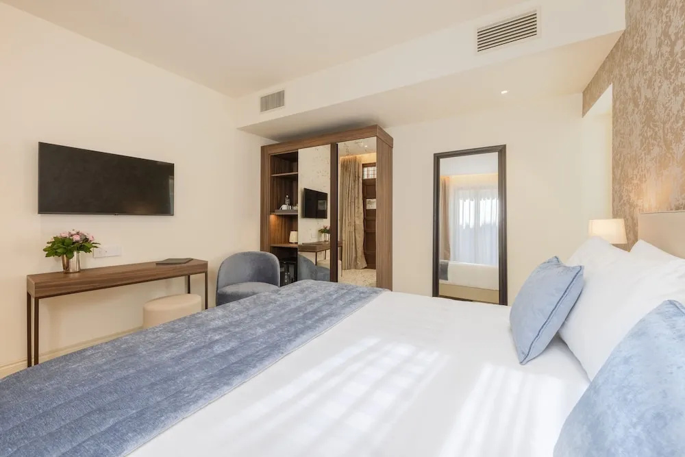 Classic room