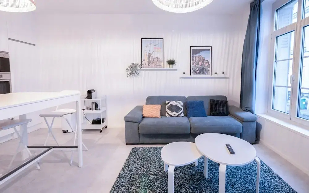 Voir la photo 1 — Urban Calm - Bright & Modern Stay