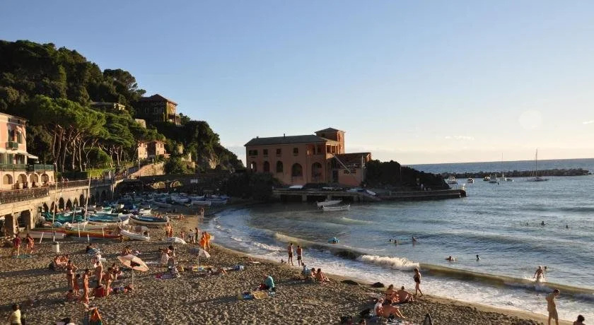 Beach & Waterfront