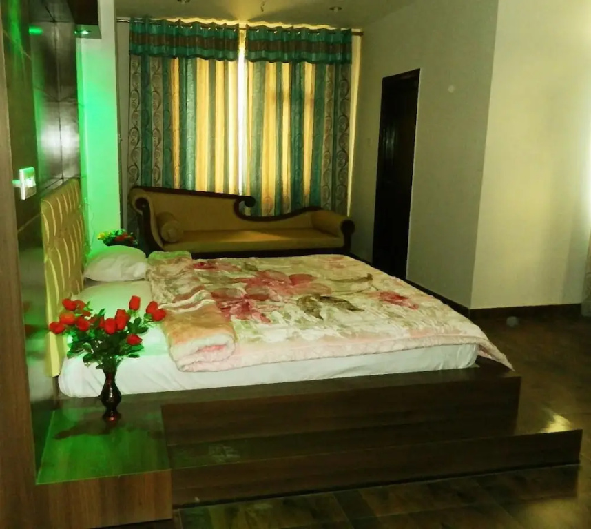 Standard Double room (full double bed)