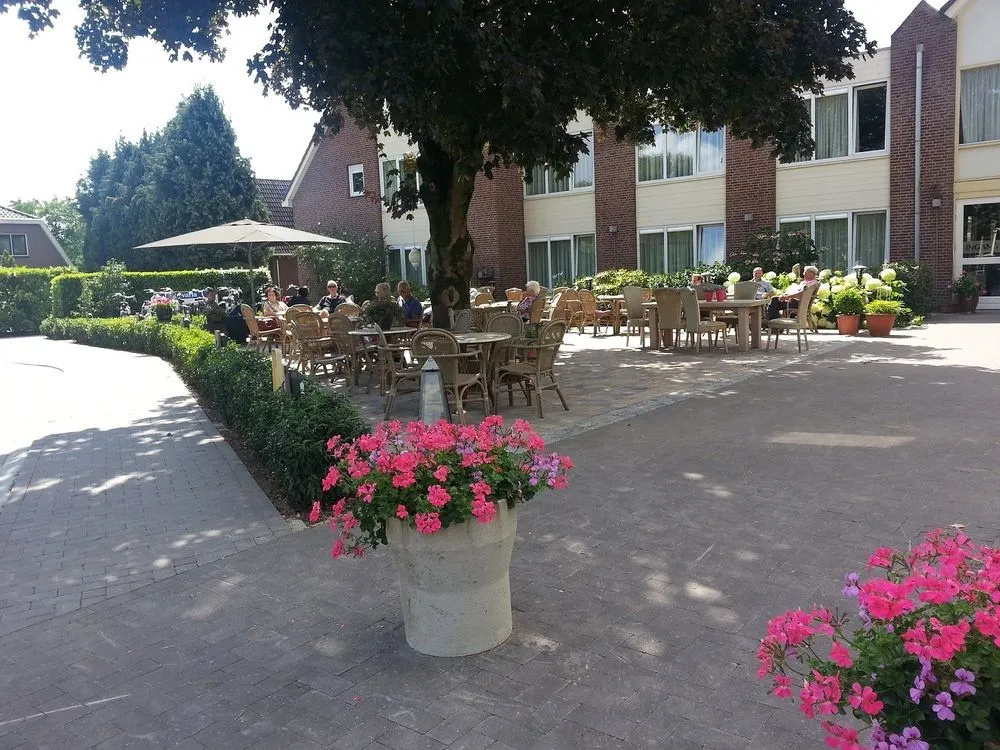 Hotel photo 12