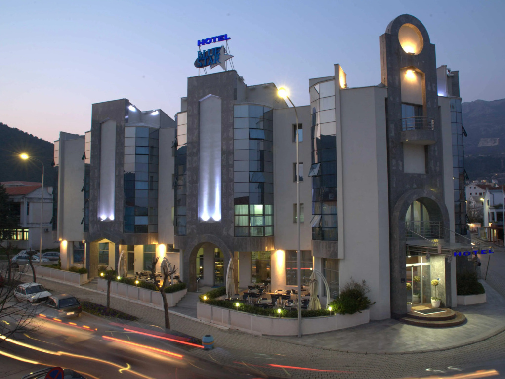 Blue Star Hotel - Général