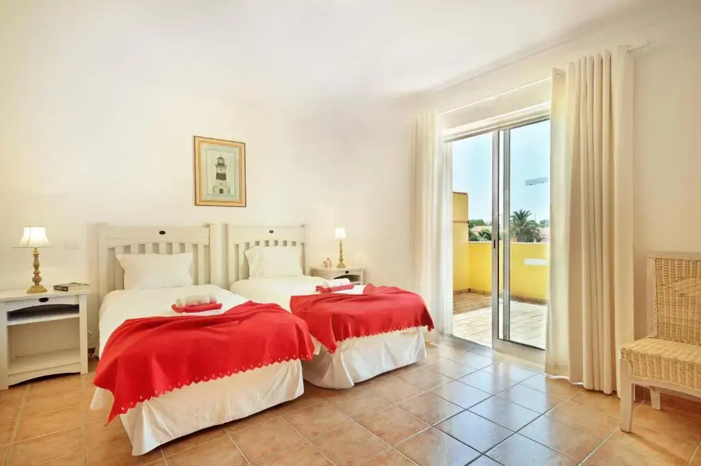 Jardim Da Meia Praia Hotel - Général
