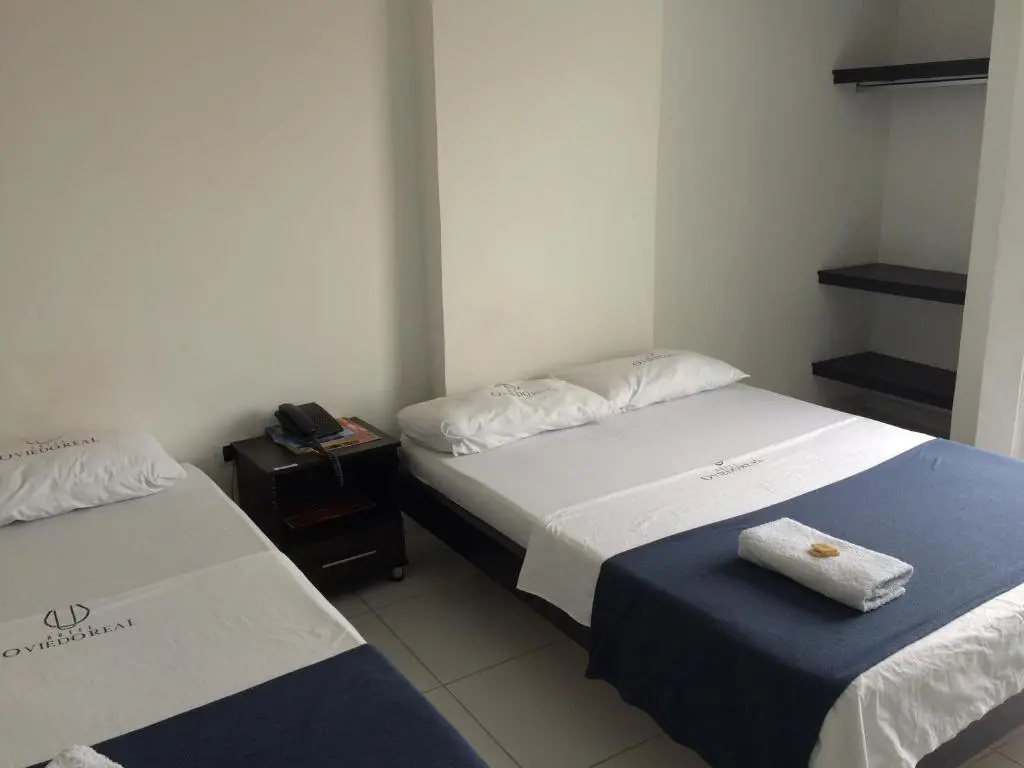 Hotel Oviedo Real - Chambres