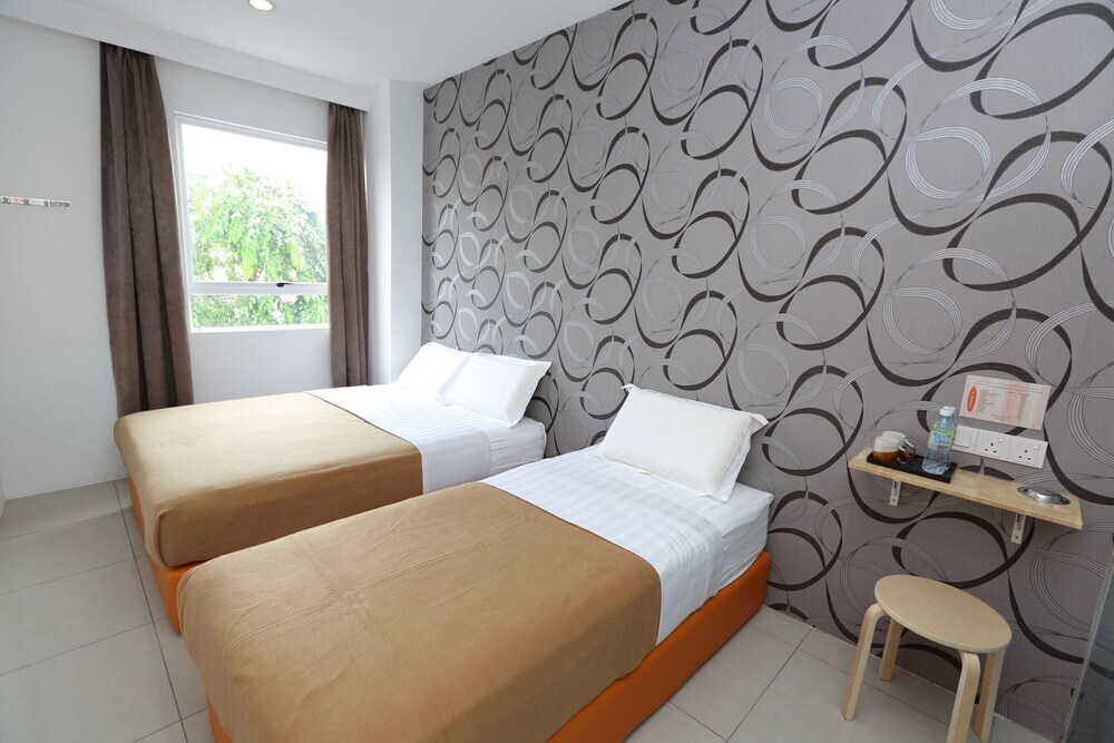 1 Hotel Taman Connaught