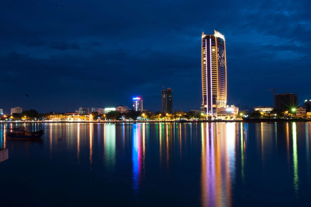 Beach & Waterfront