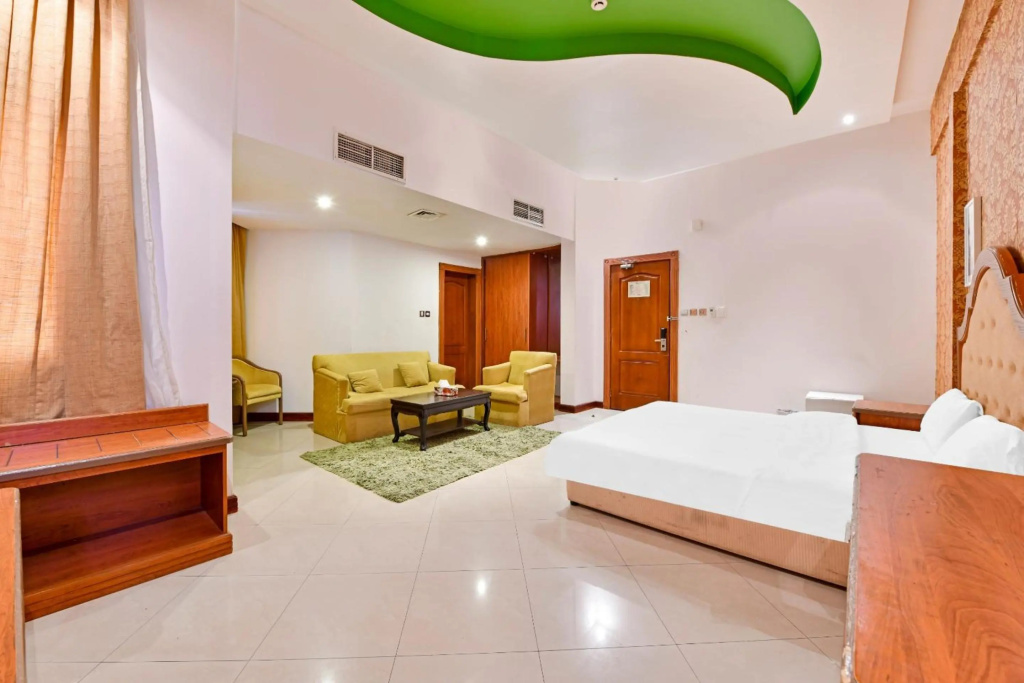 Riviera Hotel by OYO
