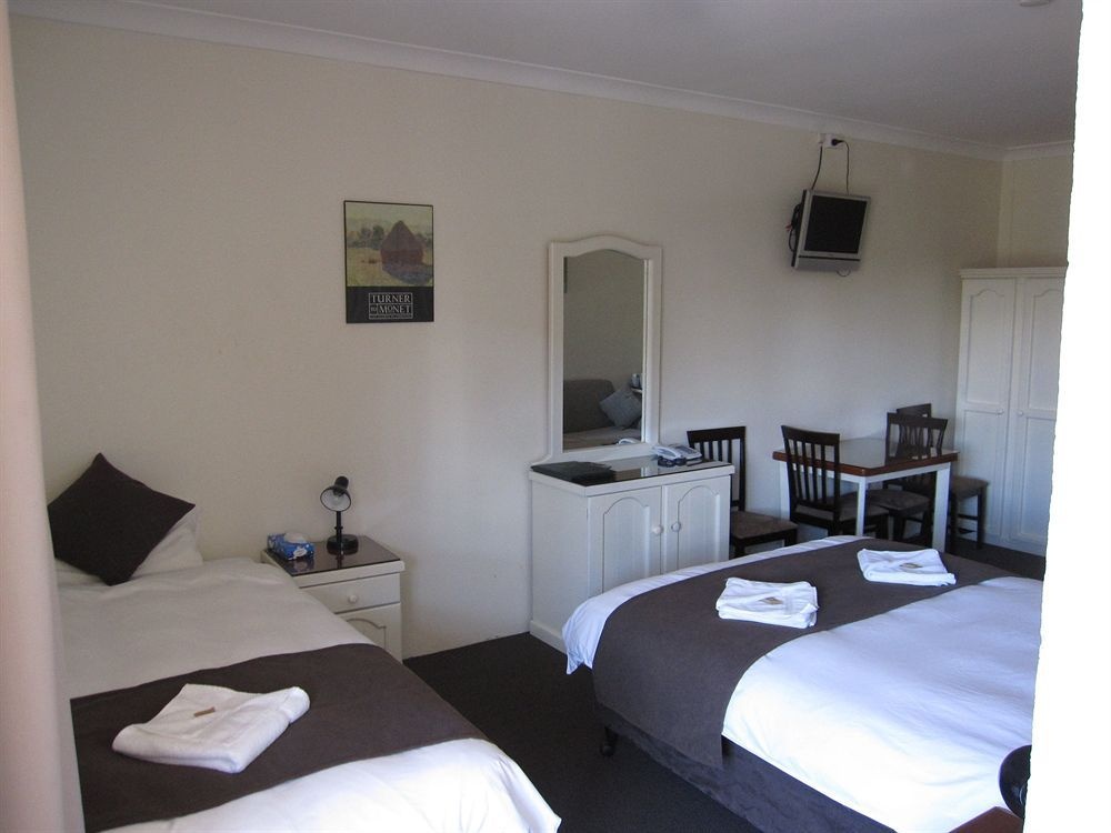 Aussie Settler Motel — 4