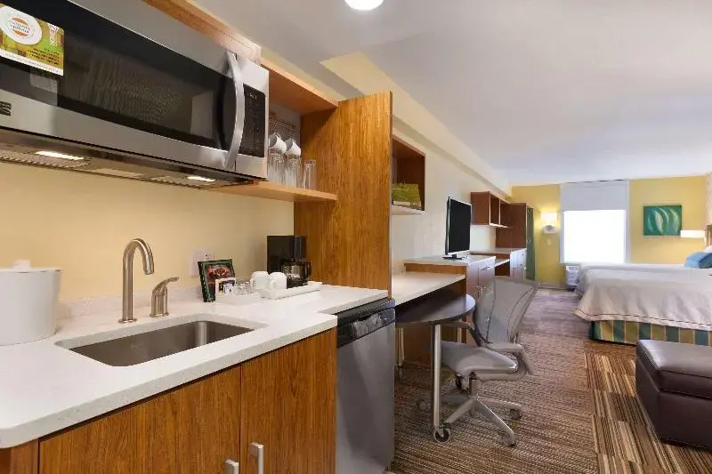 Home2 Suites by Hilton Champaign/Urbana - Chambres