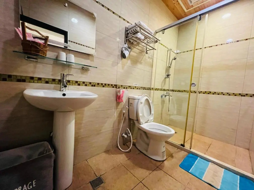 Economy room