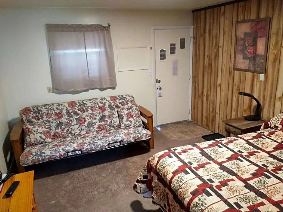 Standard Double room (full double bed)