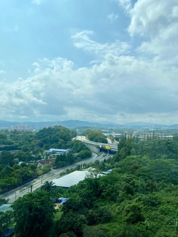 LANDMARK2 - GreenView, QuietSpace, BudgetStay, FreeParking, Near Kajang, SgLong, C180, Cheras